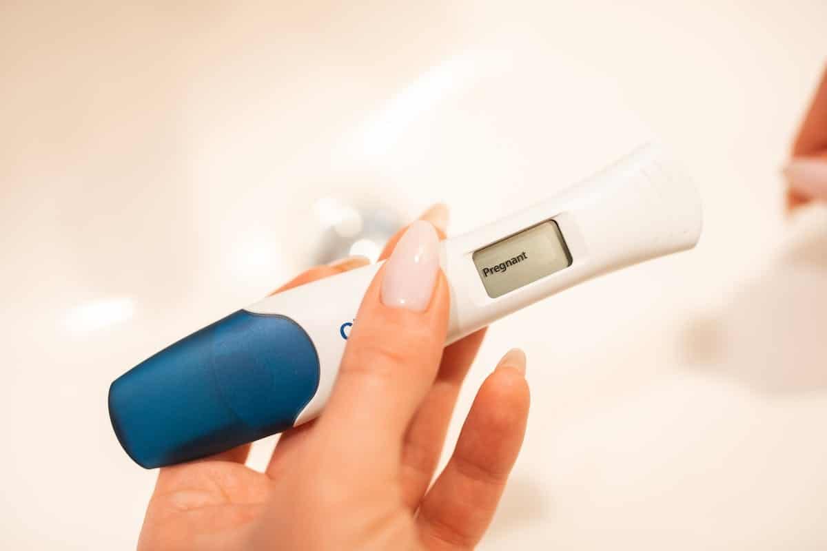 Comprendre les changements physiques et émotionnels de la grossesse pour mieux les vivre