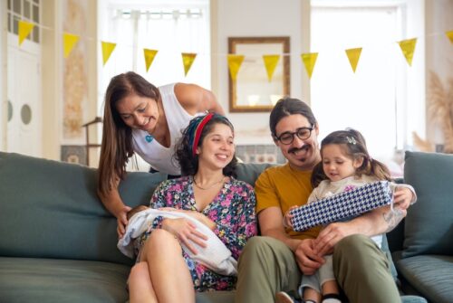 Les clés d’une communication bienveillante en famille : conseils et astuces essentiels
