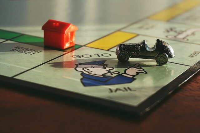 Les jeux de société, un vecteur de complicité et de développement chez les enfants et en famille
