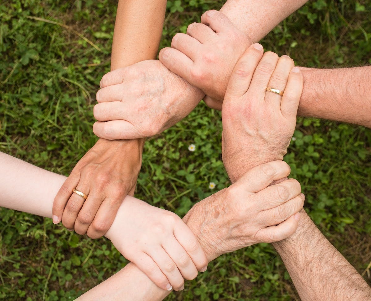 Les actions solidaires et participatives en faveur des familles : zoom sur les initiatives locales captivantes