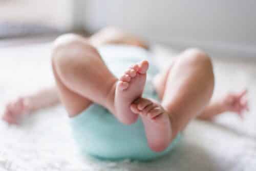 Le développement du bébé : découvrez les grandes étapes de son développement moteur et cognitif